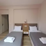 Dora\'S Apartments